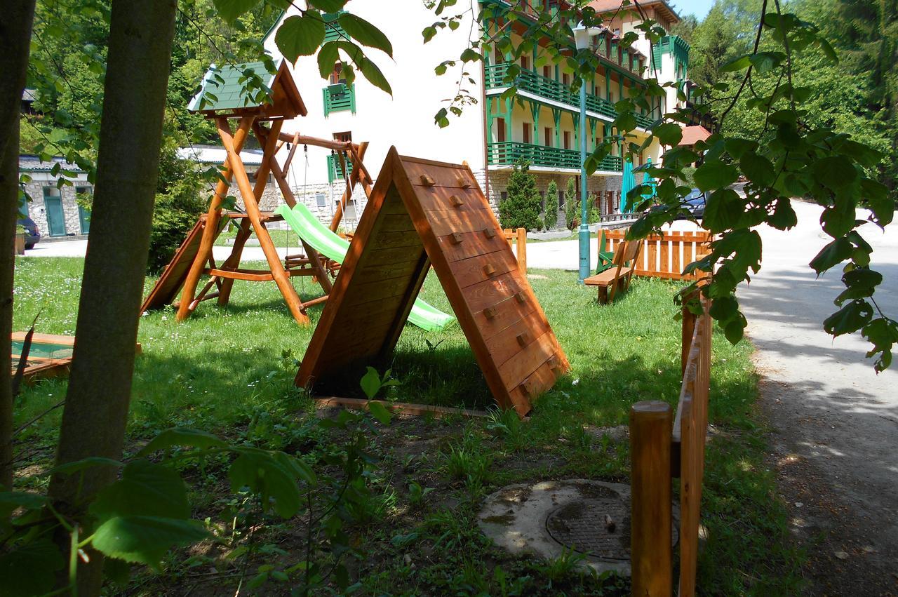 Bakony Hotel Bakonybél Esterno foto