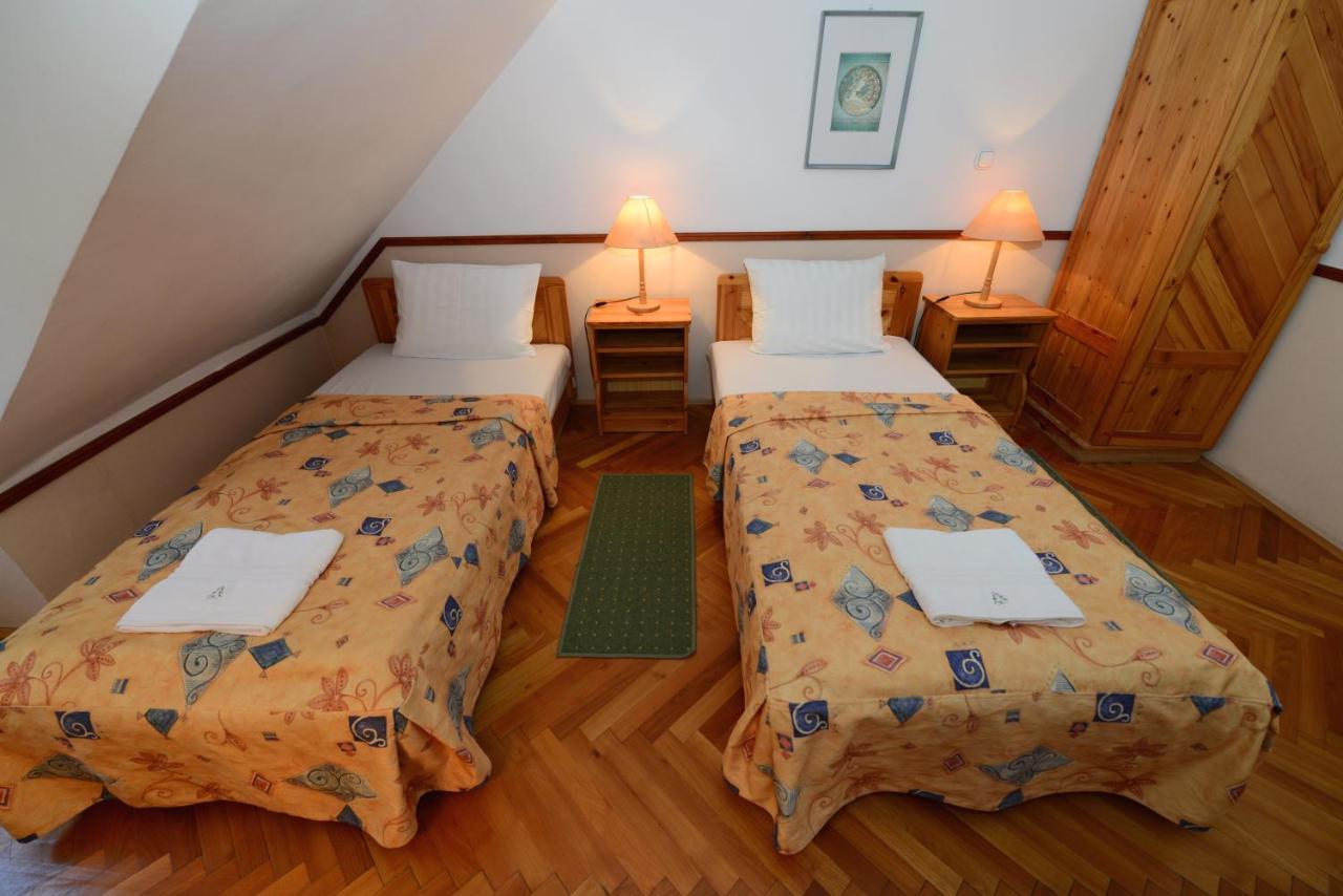 Bakony Hotel Bakonybél Esterno foto