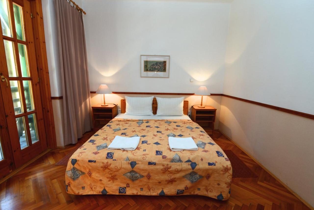 Bakony Hotel Bakonybél Esterno foto
