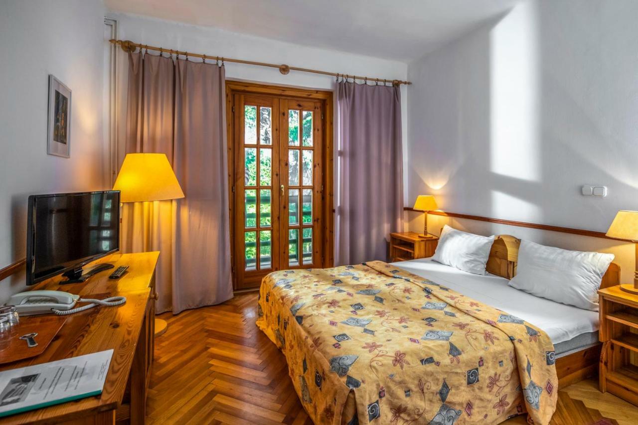 Bakony Hotel Bakonybél Esterno foto