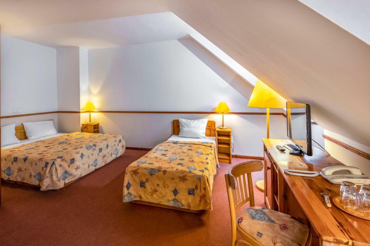 Bakony Hotel Bakonybél Esterno foto