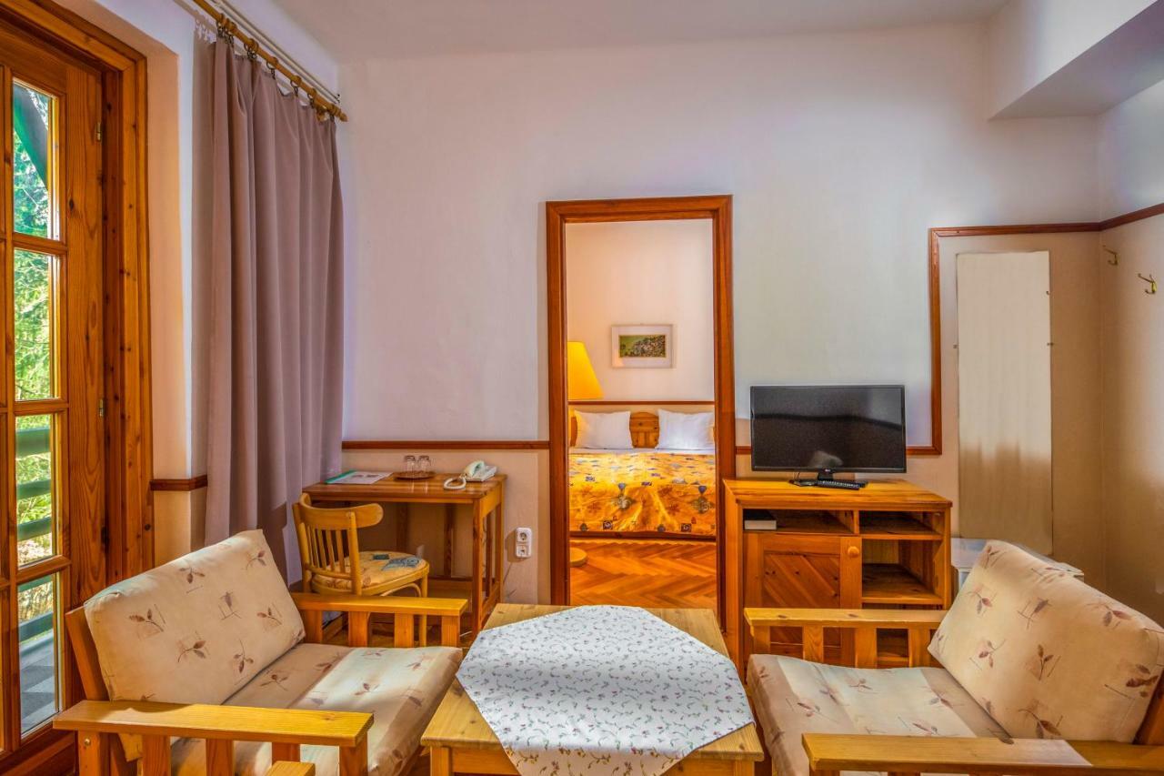 Bakony Hotel Bakonybél Esterno foto